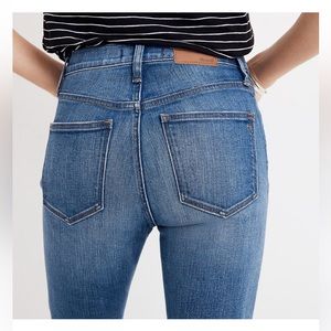 MADEWELL 9” High-Rise Destructed Hem Skinny Jean Crop